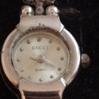 ДАМСКИ ЧАСОВНИК GUCCI QUARTZ JAPAN МНОГО КРАСИВ СТИЛЕН ДИЗАЙН 33897, снимка 1 - Дамски - 38784297