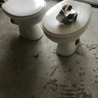 Употребявани 2бр  тоалетни чинии Видима със задно оттичане, снимка 2 - Други - 44006544