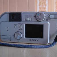 Sony DSCP51 Cyber-shot 2MP цифров фотоапарат с 2x оптично увеличение, снимка 10 - Фотоапарати - 44479279
