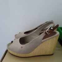 Дамски обувки Tomi Hilfiger 39, снимка 1 - Сандали - 41448961