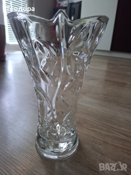 Ретро кристална ваза с цветя, снимка 1