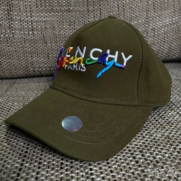 🧢 Оригинална Шапка Givenchy Rainbow – Налична! 🧢, снимка 1