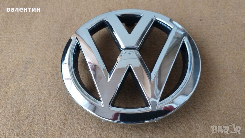 Емблема за голф 5 от 2003 до 2008г 12.5см перфектна имам и за 2008 до 2010г 15см., снимка 1