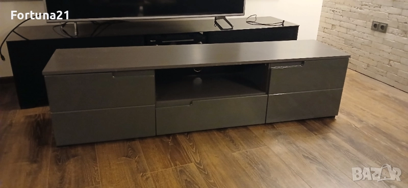 Шкаф за ТВ , Телевизор 165×39х42, снимка 1