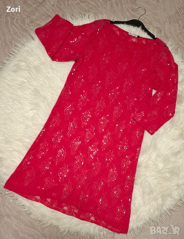 Дантелена рокля с прозрачни пайети в наситен розово-червен цвят, снимка 1