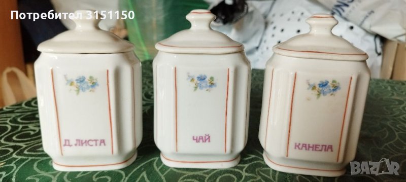 Малки порцеланови буркани., снимка 1
