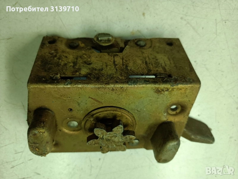 Брава предна дясна врата Газ21,Волга, снимка 1