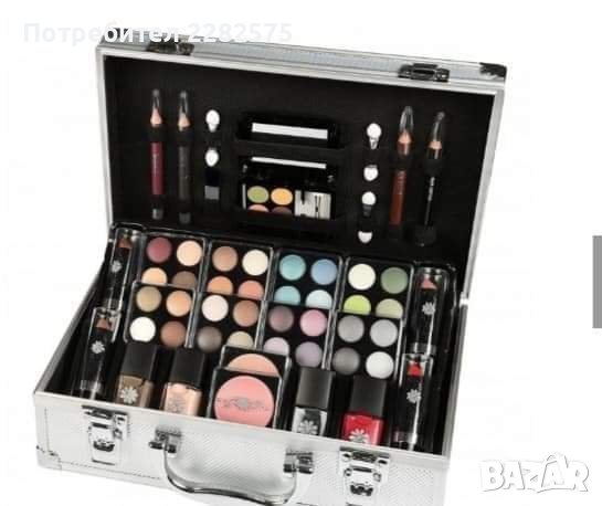 Метално куфарче с гримове с немско качество , снимка 5 - Комплекти и лотове - 38881812