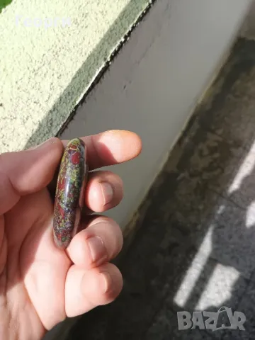 Камък драконова кръв, снимка 3 - Колиета, медальони, синджири - 50372743