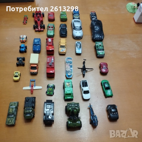 Колички метални пластмасови самолети мотори малки и големи, снимка 5 - Коли, камиони, мотори, писти - 52950855