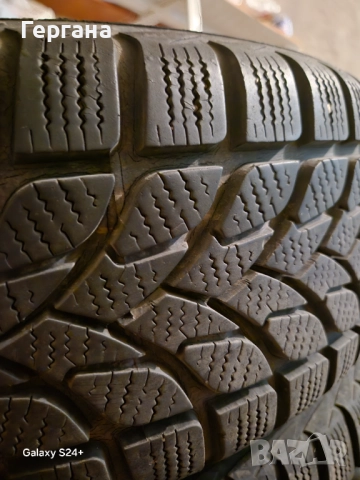 Продавам гуми употребявани от Голф4, снимка 2 - Гуми и джанти - 52410481