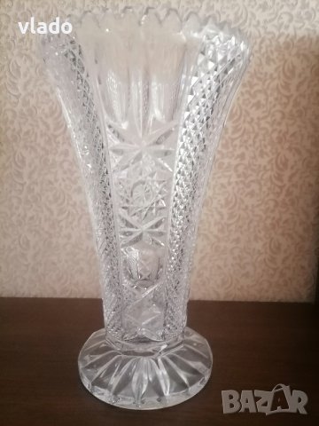 Кристална ваза