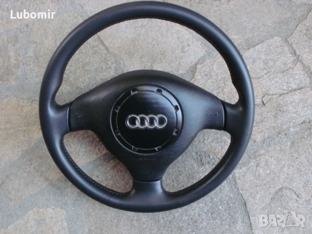 Волан трилъчев с айр-бег - Ауди А3 - оригинален, кожен !, снимка 2 - Аксесоари и консумативи - 51955340