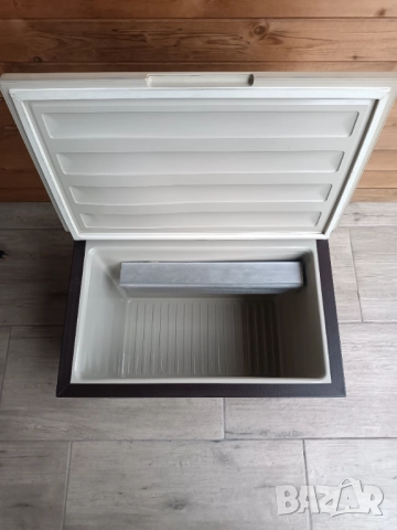 Хладилник на газ 12 и 220 волта Electrolux , снимка 4 - Хладилни чанти - 52505781