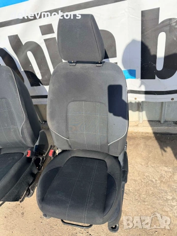 Предни седалки от Ford Fiesta VII 1.1 Ti-VCTi, двигател FSJA, 75 кс., 5 ск., 2023г., 53000 км., euro, снимка 2 - Части - 53664783