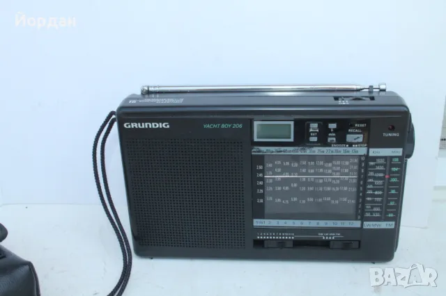 Радио ''Grundig Yacht Boy 206'' , снимка 2 - Радиокасетофони, транзистори - 50413396