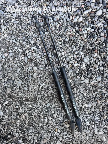 Амортисьор заден капак за Тойота Авенсис T25. Комби. 68960-05073