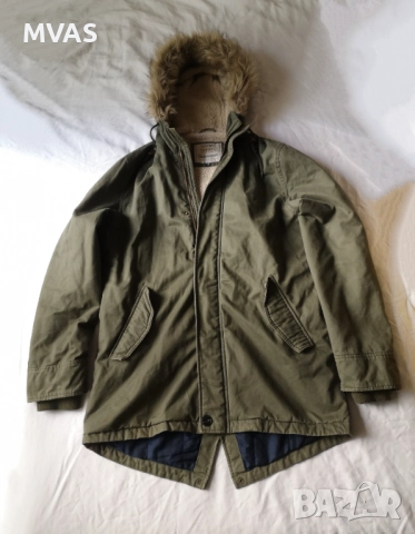Ново мъжко есенно яке парка с качулка с косъм цвят каки с качулкаS M размер
