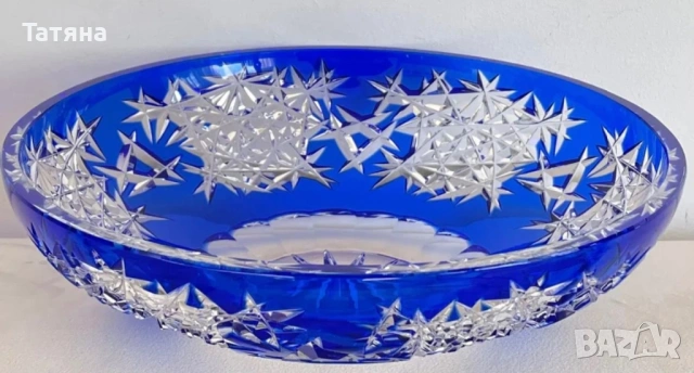 красива кобалтово синя кристална ваза Бохемия