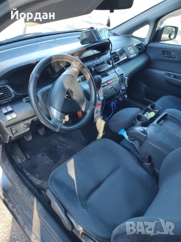 Продава се Honda FR-V, снимка 4 - Автомобили и джипове - 53142944