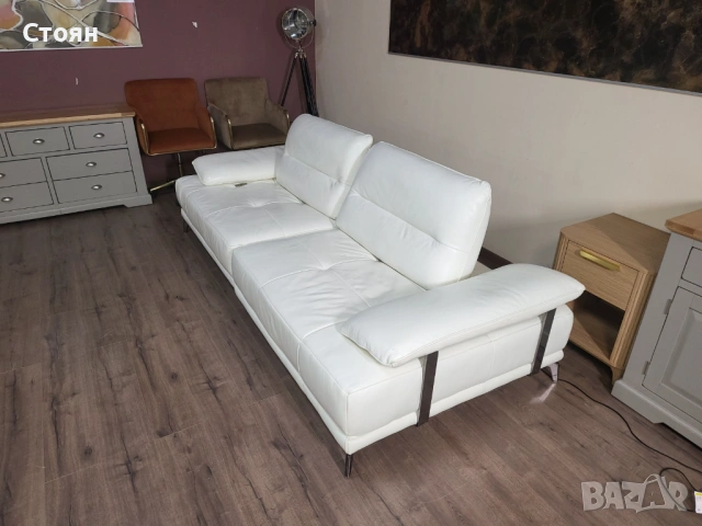 Бял кожен диван тройка Artemis с електрически облегалки, снимка 3 - Дивани и мека мебел - 53755721