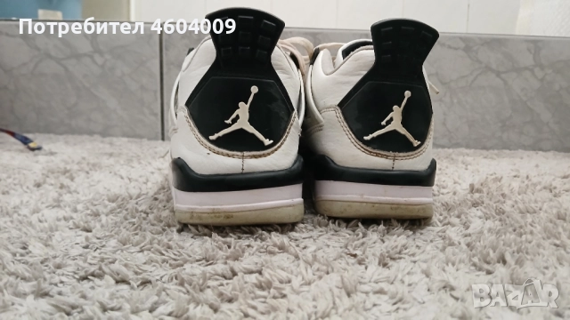 Jordan 4 Military Black, снимка 5 - Маратонки - 52497162