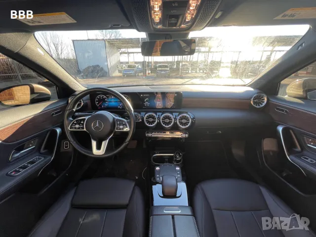 Mercedes-Benz CLA220 4MATIC 2022 , снимка 9 - Автомобили и джипове - 48621756