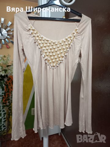 Разтегателна блуза с декорация от перли и малки рапанчета, снимка 1 - Блузи с дълъг ръкав и пуловери - 40604584