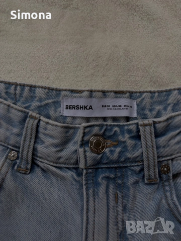 Светло сини мъжки дънки, Bershka, снимка 3 - Дънки - 53685928