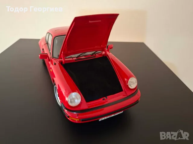 Porsche 911 Carrera Minichamps 1:18, снимка 2 - Колекции - 55942026