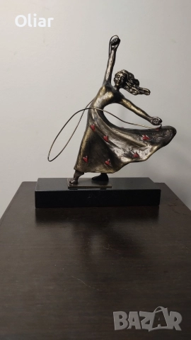 Много красива и различна статуетка Танцуваща жена. , снимка 2 - Статуетки - 52841865