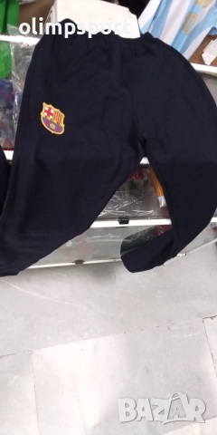 спортен екип Barcelona нов , снимка 3 - Спортни дрехи, екипи - 51542340