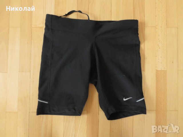 Nike спортен клин, снимка 2 - Клинове - 41779149