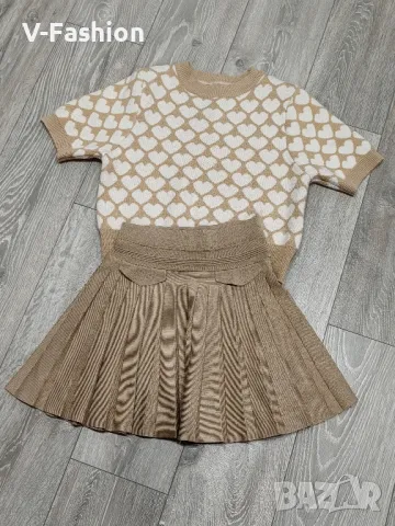 Дамски комплект с пола, снимка 13 - Комплекти - 48203152