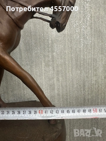 Голяма бронзова статуетка „Жокей на кон“ – Ефектна декорация, снимка 4 - Антикварни и старинни предмети - 53089781