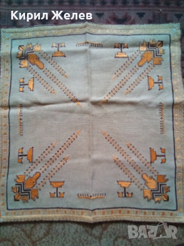 Каре бродирано 44081