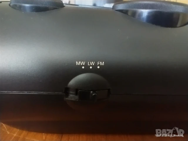 Philips AJ3925 – CD Радио с Часовник и Двоен Будилник , снимка 2 - Аудиосистеми - 51018353