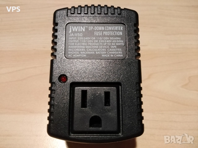 Преобразуеател от 220/240v на 110/120V 50/60Hz/50W двупосочен