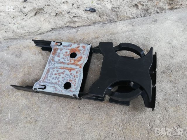 Поставка за чаши ЗАДНА , Къпхолдър, Къпхолдер за Голф 4, VW Golf 4, Оригинална, снимка 1