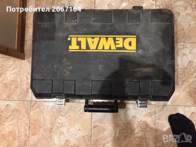 Перфоратор на батерия Dewalt, снимка 4 - Други инструменти - 39730917