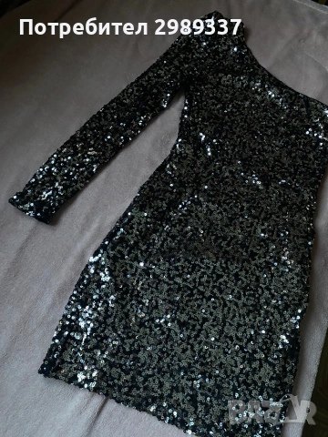 Елегантна черна пайетена рокля с едно рамо