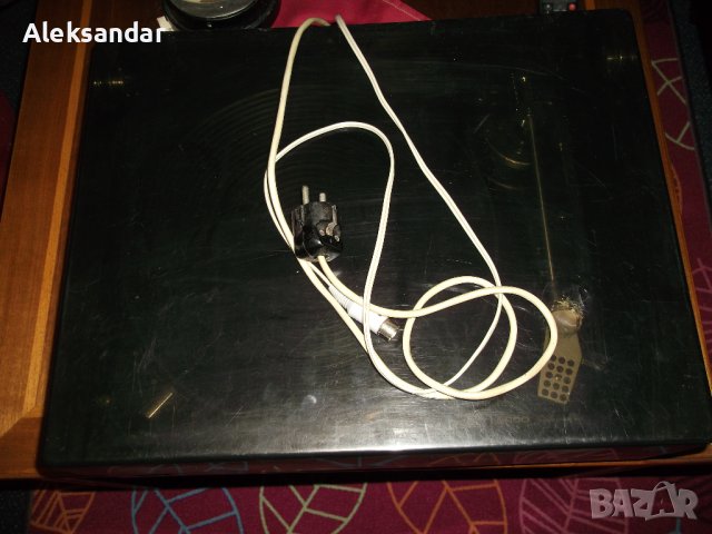 Продавам грамофон LENCO L78, снимка 2 - Грамофони - 36752533