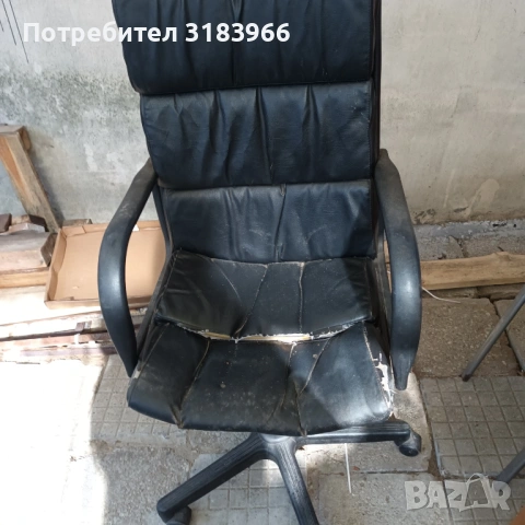 голям стол въртящ се на 5 колела, снимка 3 - Столове - 53739802