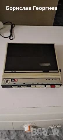 Еднокасетъчен касетофон марка Tesla