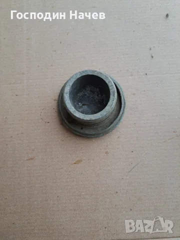 Капачка за гърловина масло . Тракторна, снимка 2 - Селскостопанска техника - 49337231