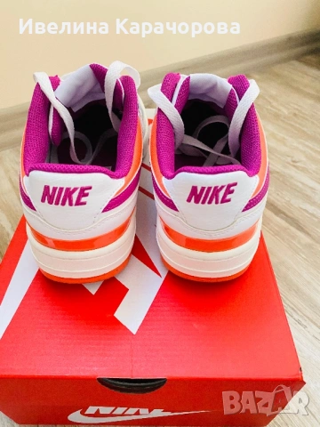 Дамски маратонки Nike, снимка 7 - Маратонки - 53540614