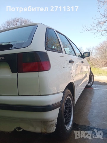 Сеат Ибиза  газ-бензин, снимка 10 - Автомобили и джипове - 52680398