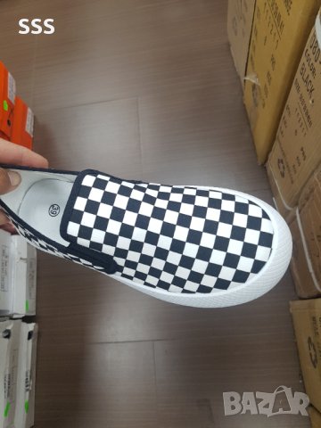 Обувки, снимка 3 - Дамски ежедневни обувки - 41586725