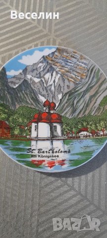 Порцеланова чиния за стена Евтино 