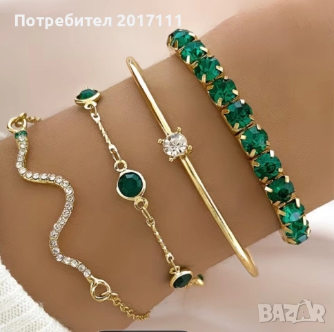 Гривна със зелени кристали цвят злато